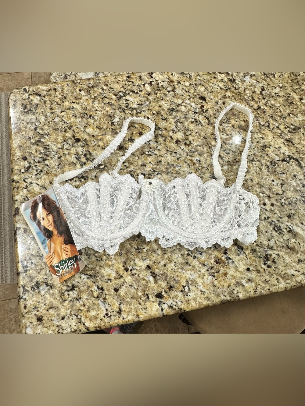 Shirley of Hollywood White Lace Underwire Bra with Scallop Trim